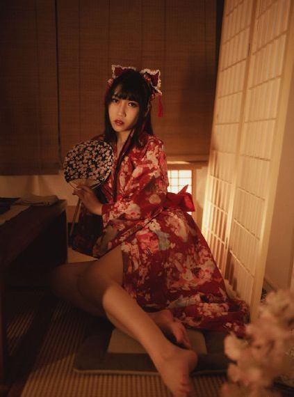 午夜免费观看视频