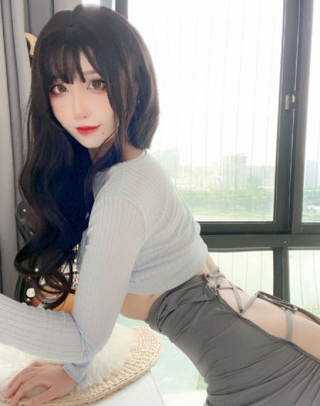 年轻少妇