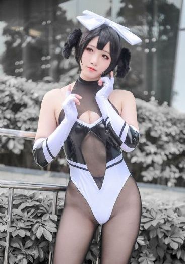 教授和他的女大学生